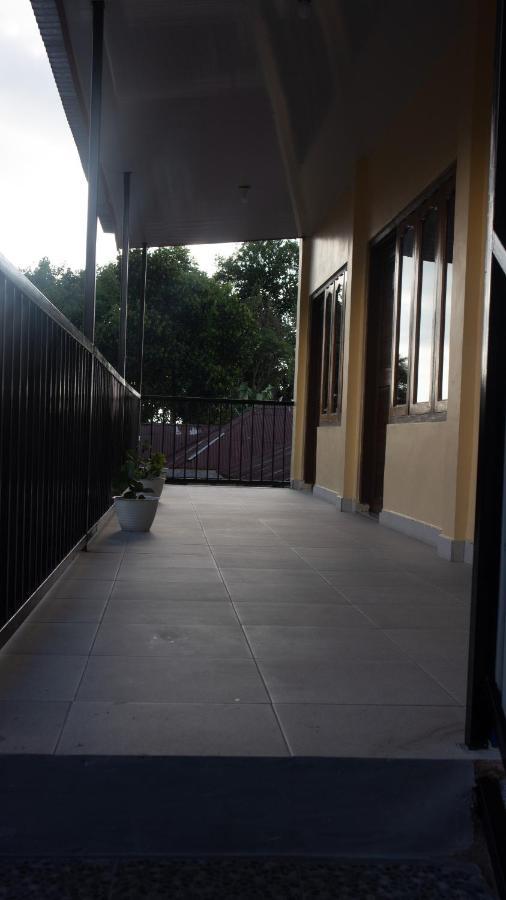 Tange Guest House Ruteng Dış mekan fotoğraf