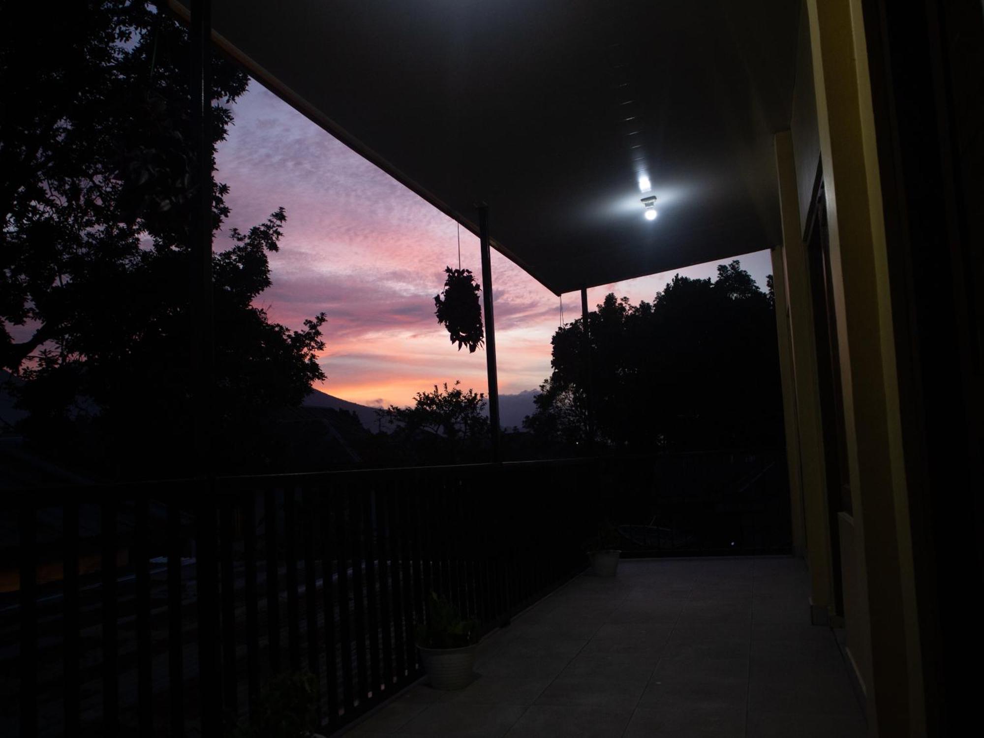 Tange Guest House Ruteng Dış mekan fotoğraf