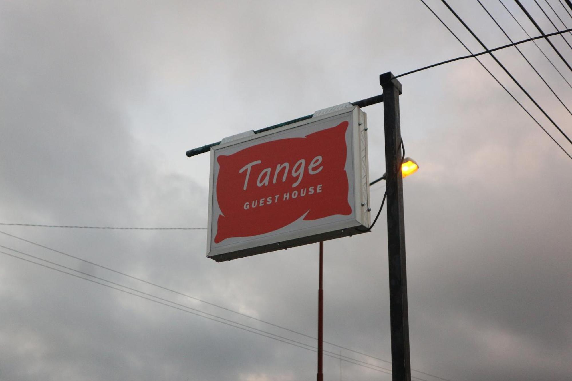 Tange Guest House Ruteng Dış mekan fotoğraf